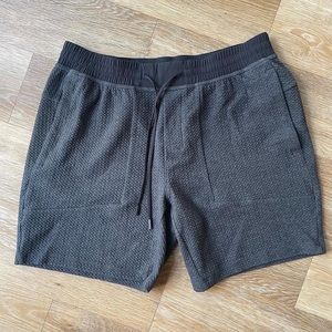 Lululemon Mens At Ease Shorts 7”